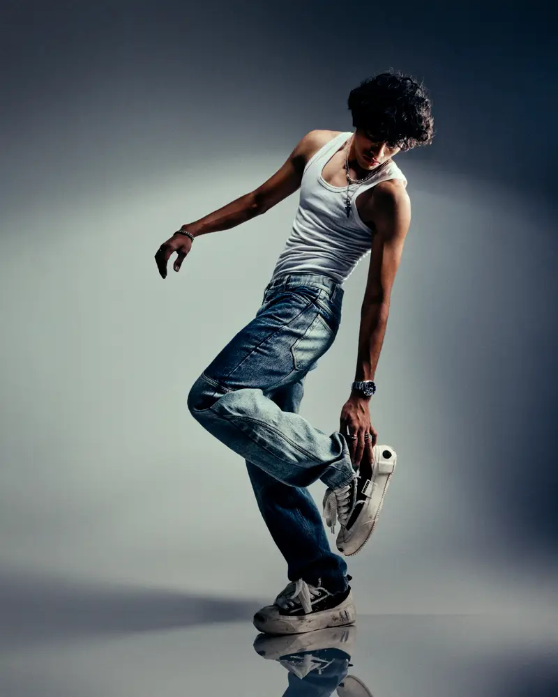 Movement — photograph 2, Studio Echoes